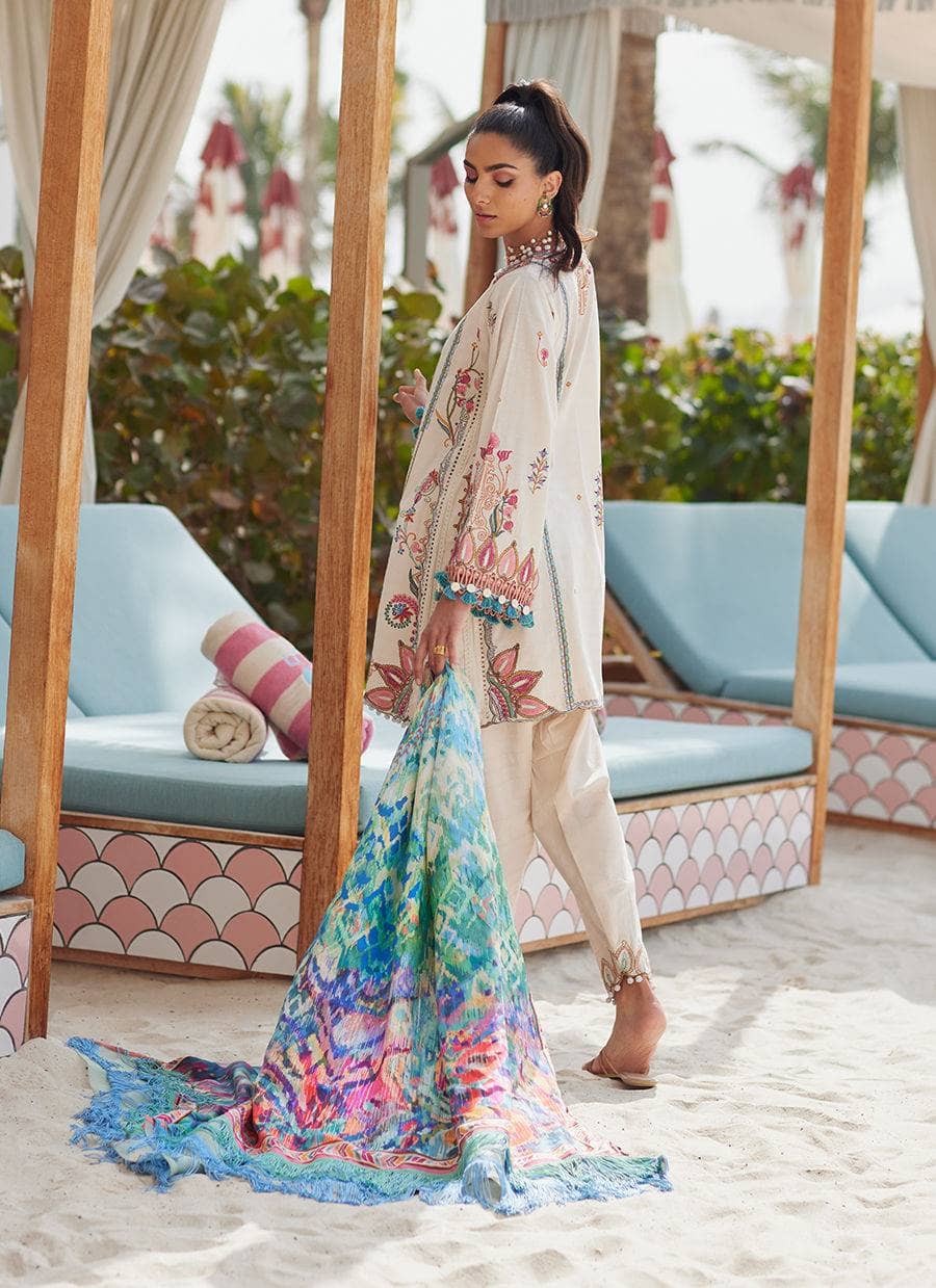 img_farah_talib_aziz_lawn_awwal_boutique