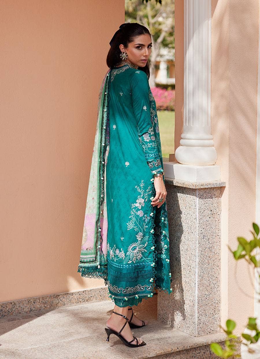 img_farah_talib_aziz_lawn_awwal_boutique