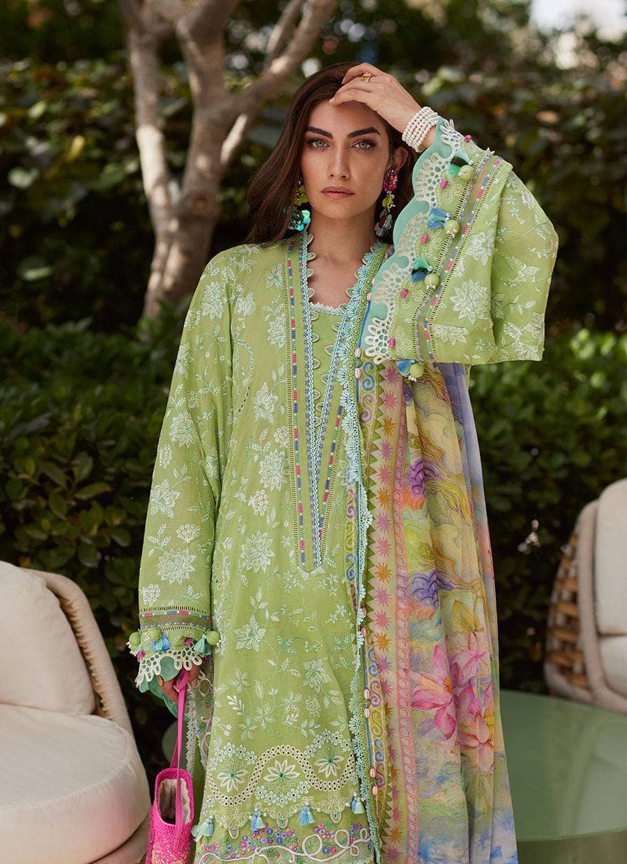 img_farah_talib_aziz_lawn_awwal_boutique