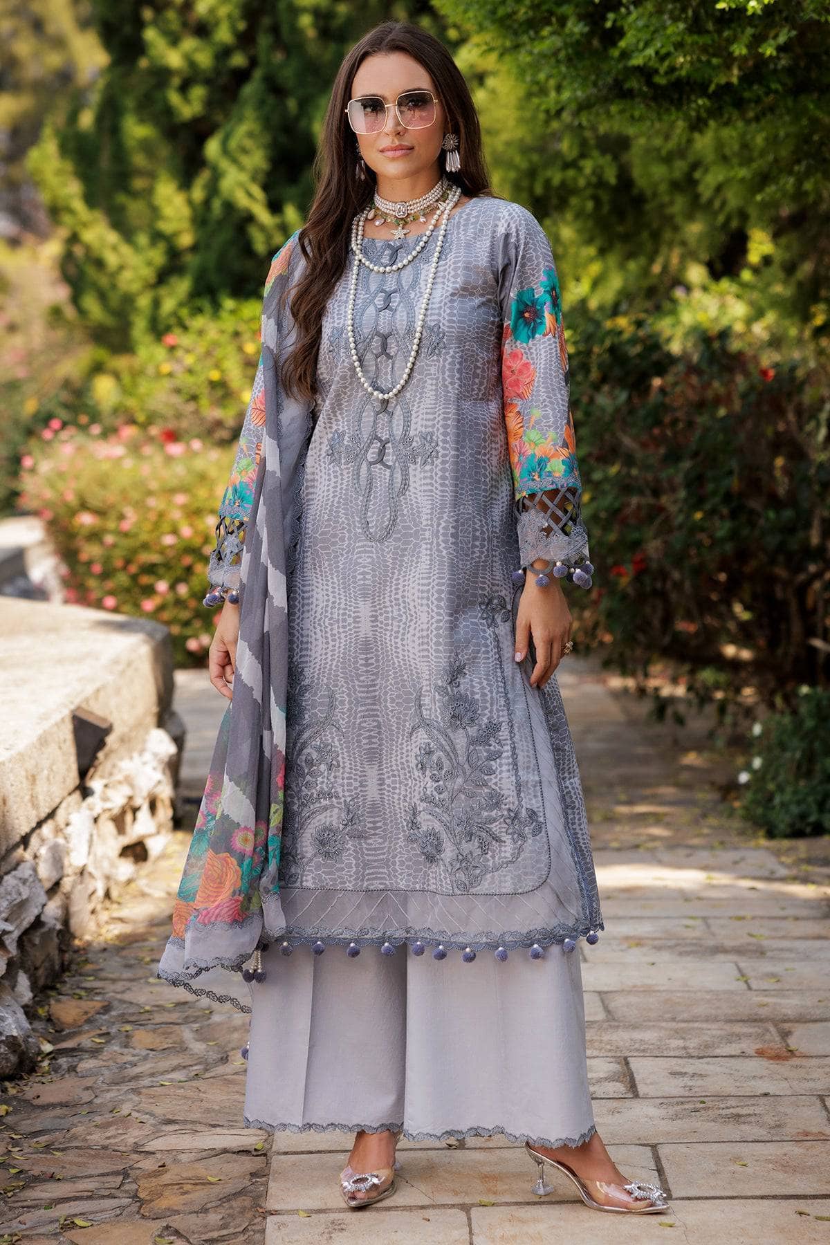 img_charizma_combination_awwal_boutique