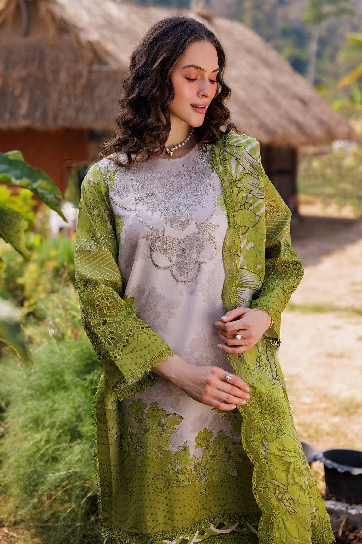 img_charizma_combination_awwal_boutique