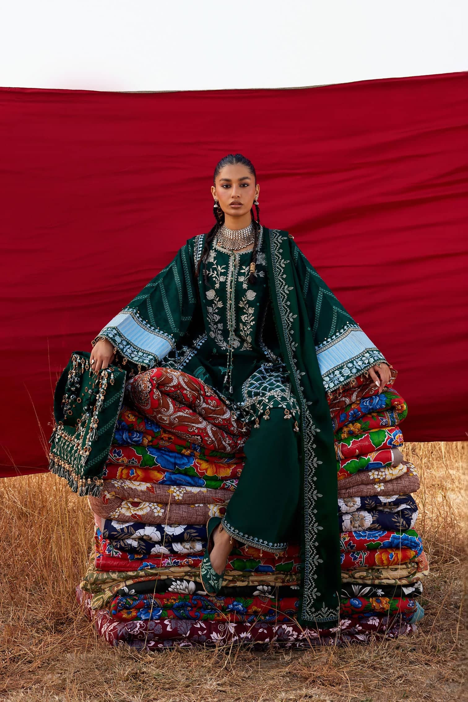 Restocked/Zaha Winter 25/YASMIN (ZW25-09)