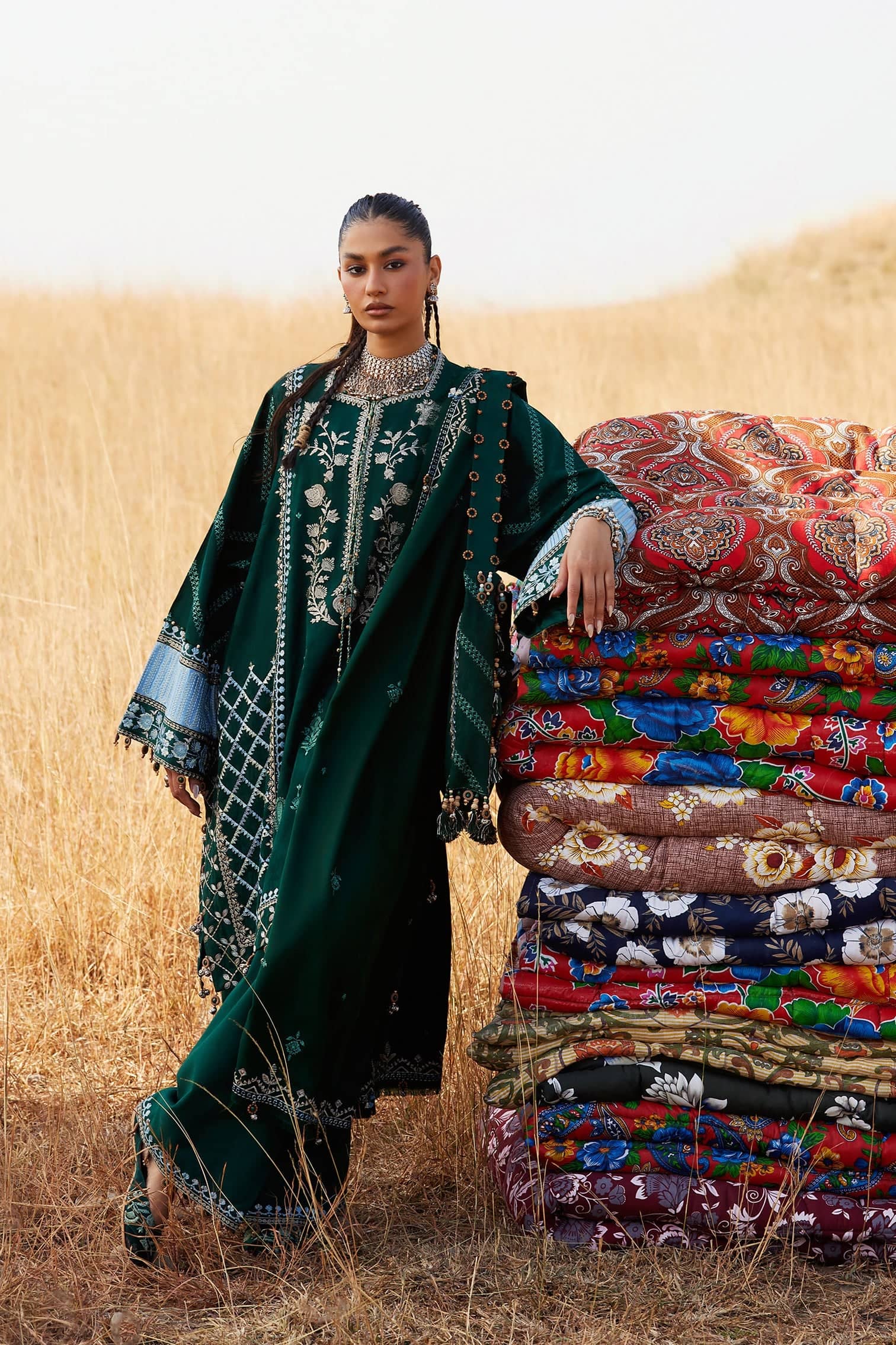 img_zaha_winter_awwal_boutique