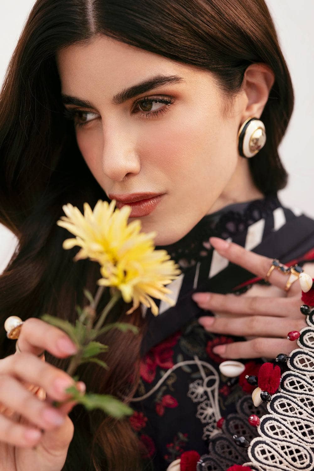 img_baroque_lawn_25_awwal_boutique