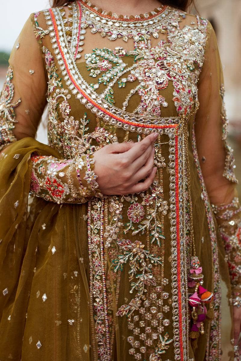 img_qalamkar_luxury_formals_awwal_boutique