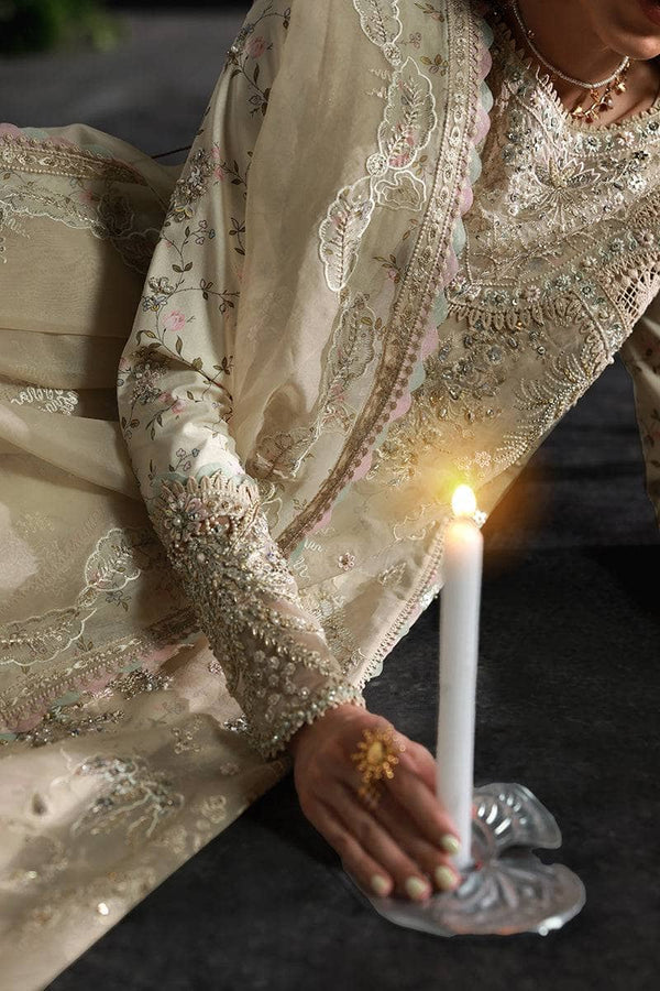 img_qalamkar_luxury_formals_awwal_boutique