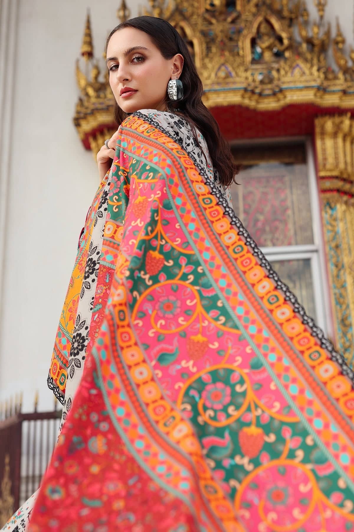 img_charizma_aniiq_winter_awwal_boutique