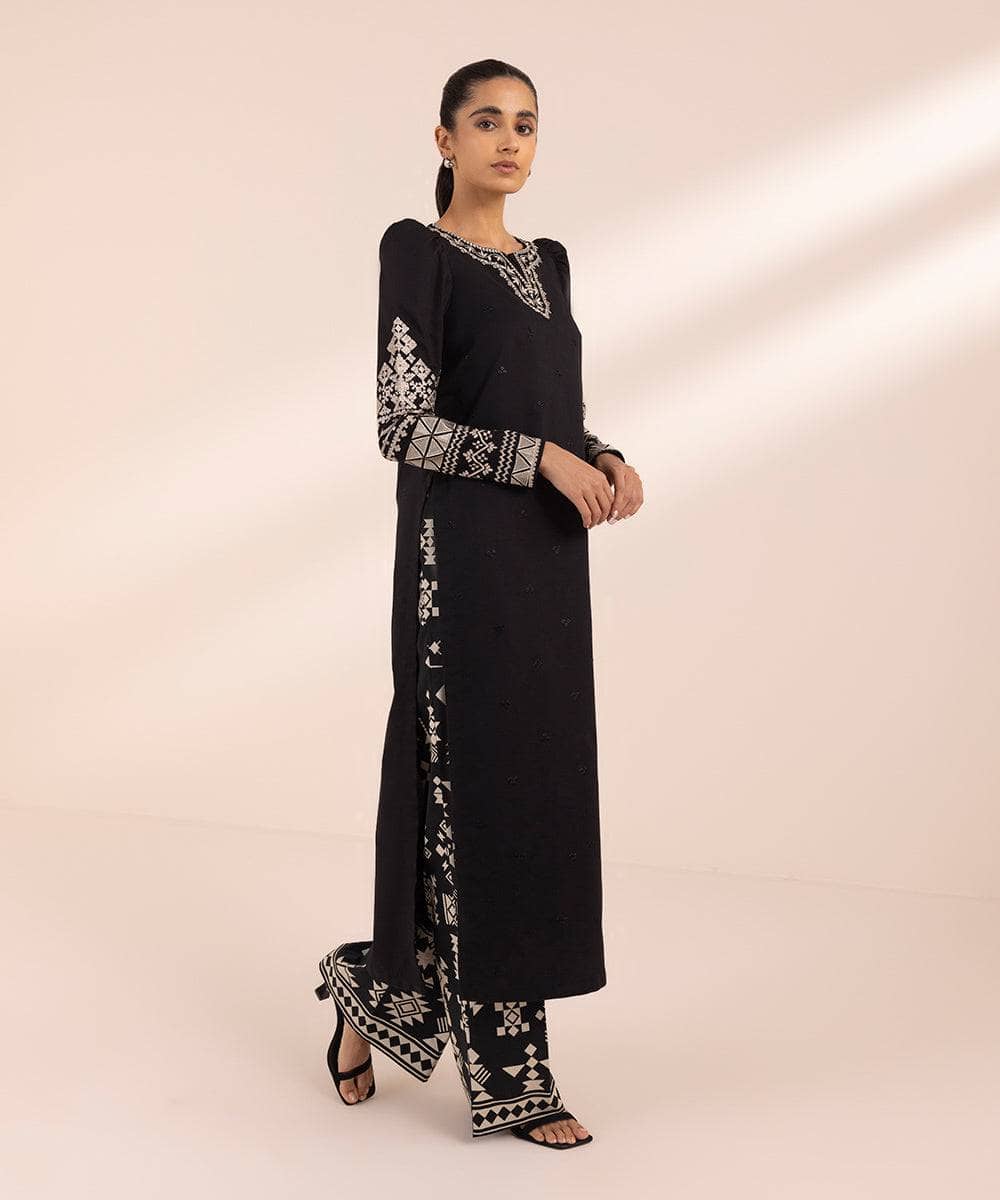 Img_sapphire_lawn_awwal_bputique