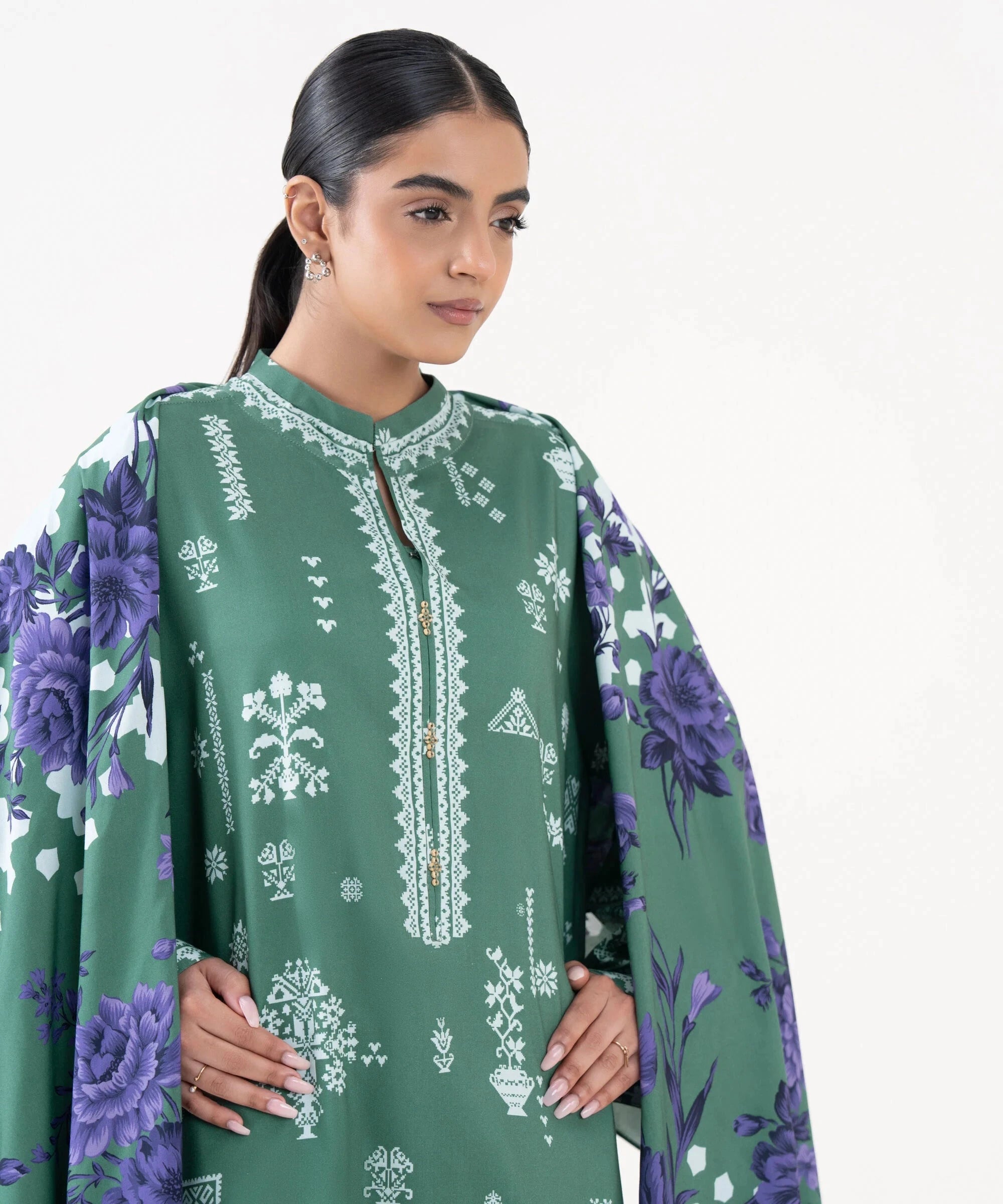 img_sapphire_pre_fall_collection_awwal_boutique