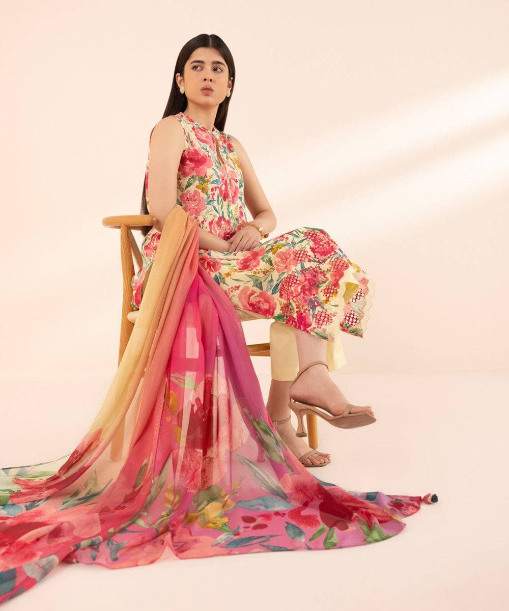 img_sapphire_lawn_24_awwal_boutique