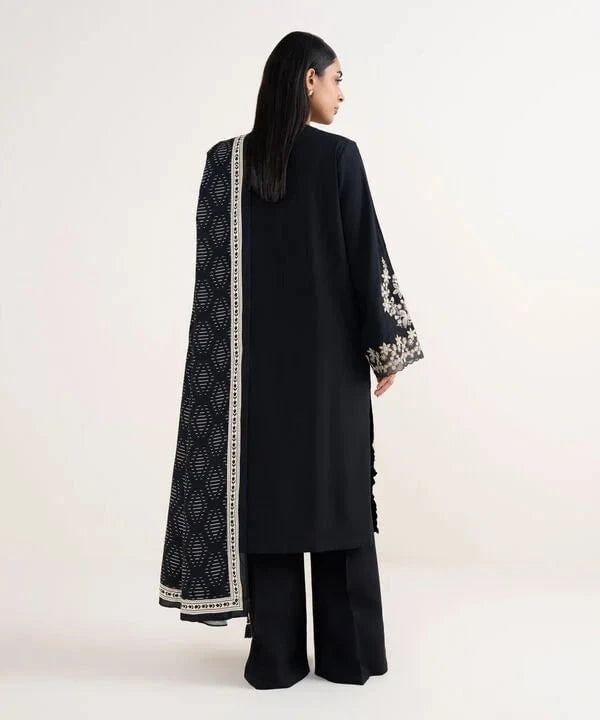 img_sapphire_pre_fall_awwal_boutique