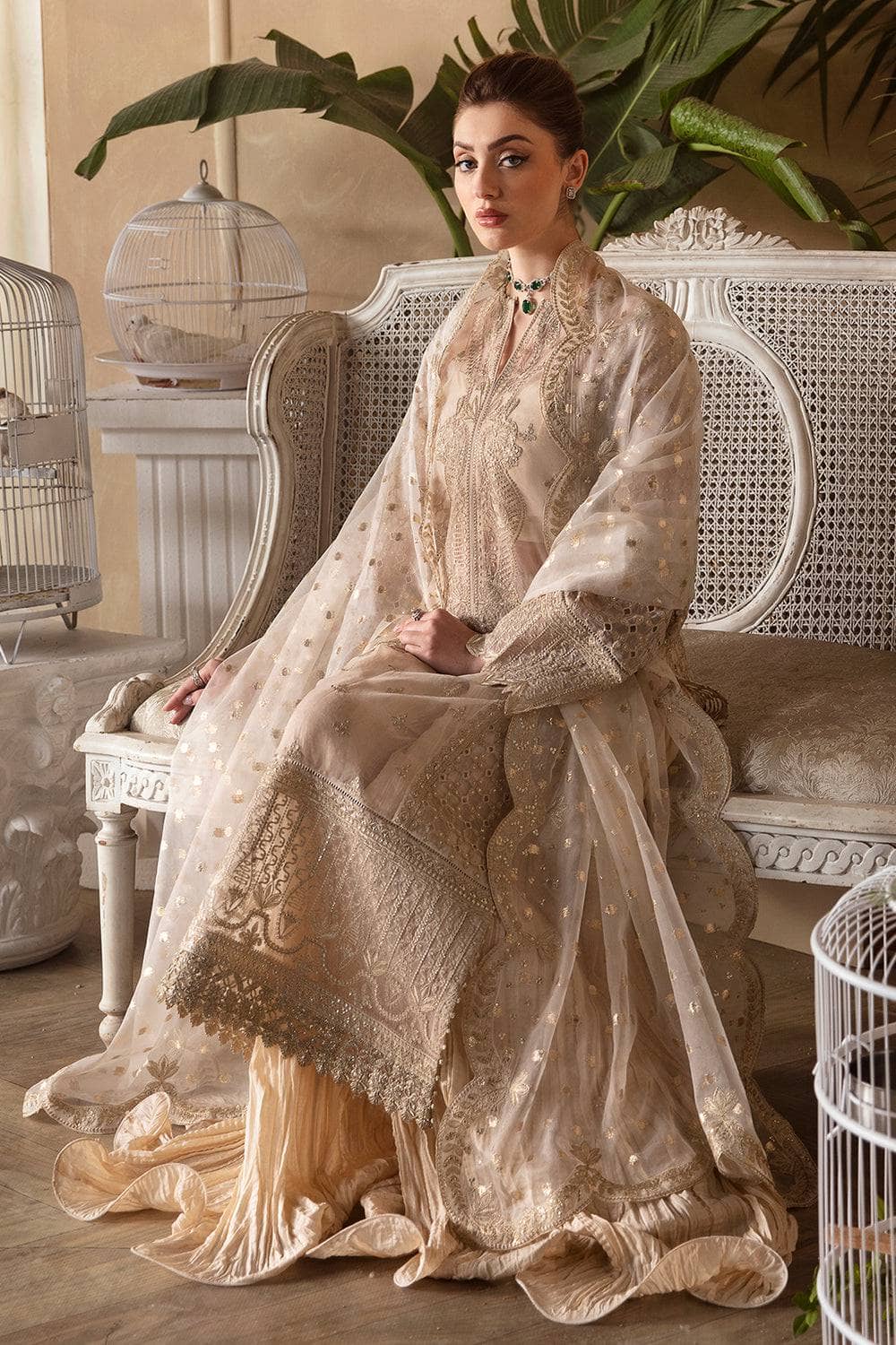 img_afrozeh_la_fuchsia_awwal_boutique