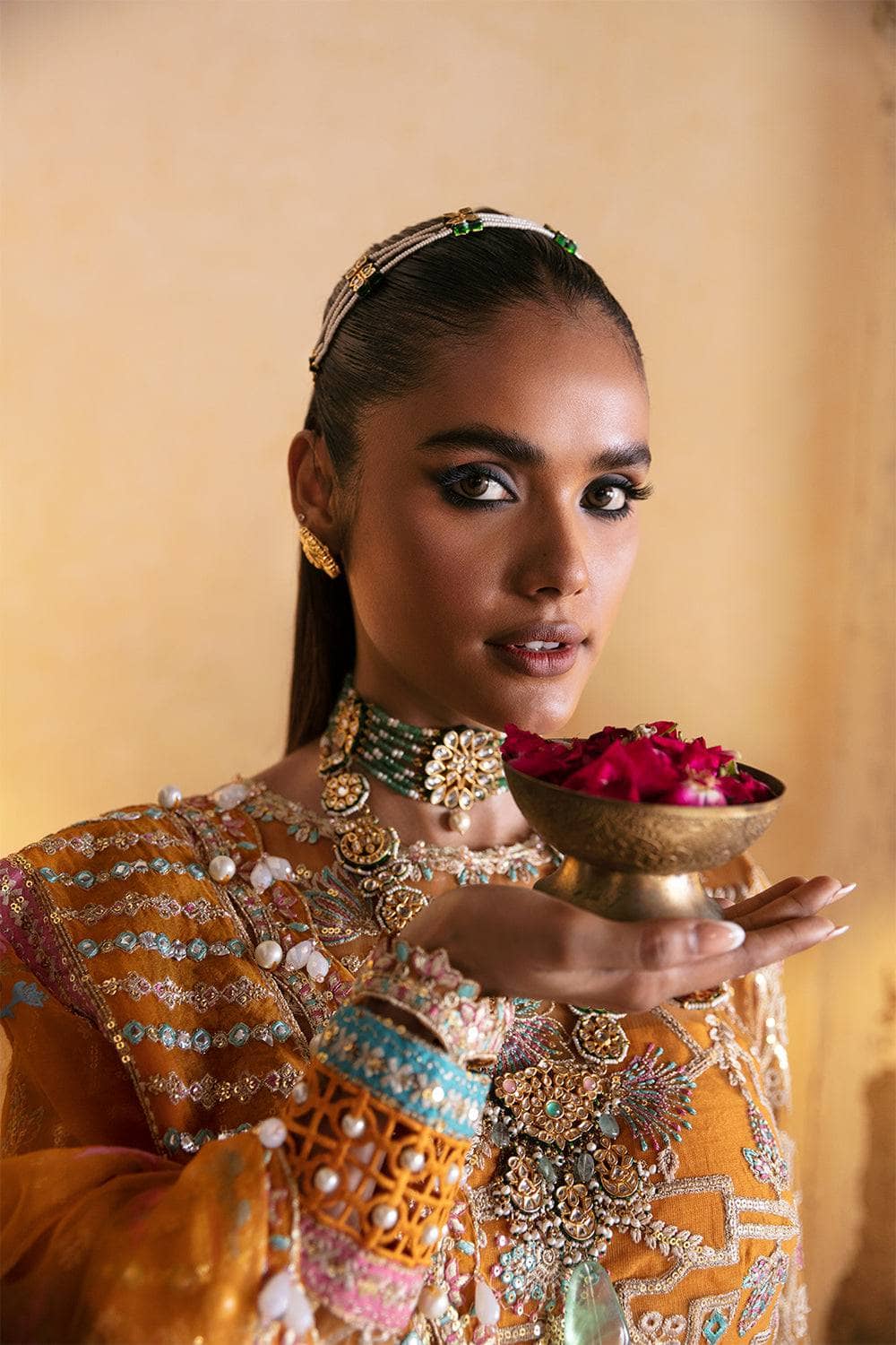 img_afrozeh_hayat_wedding_couture_awwal_boutique