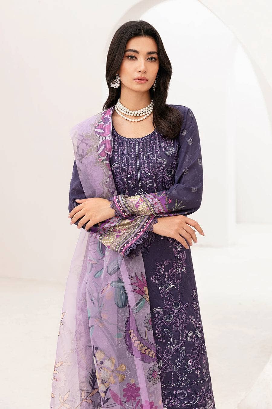 img_ramsha_lawn_vol_11_awwal_boutique