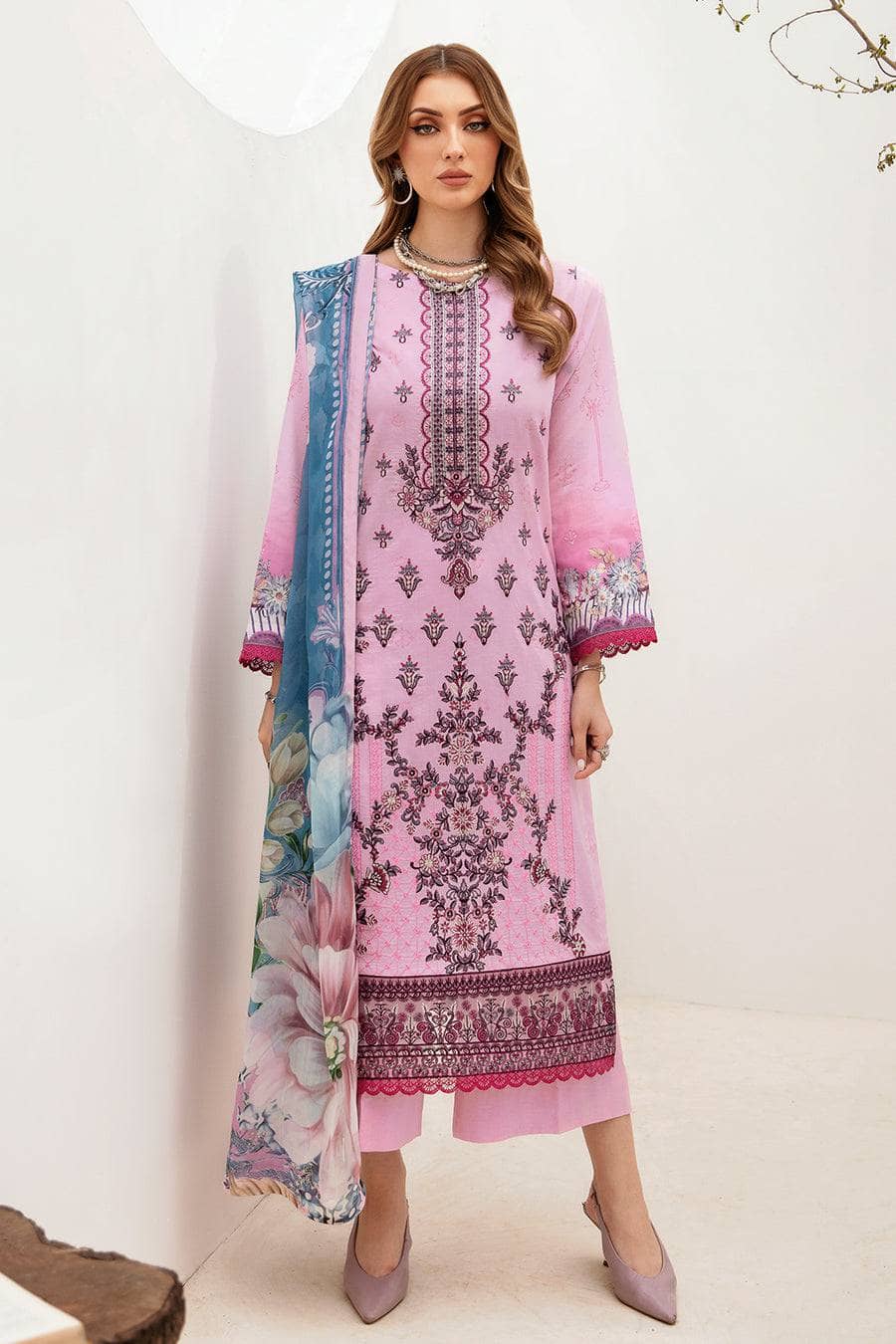 img_ramsha_ghazal_lawn_awwal_boutique