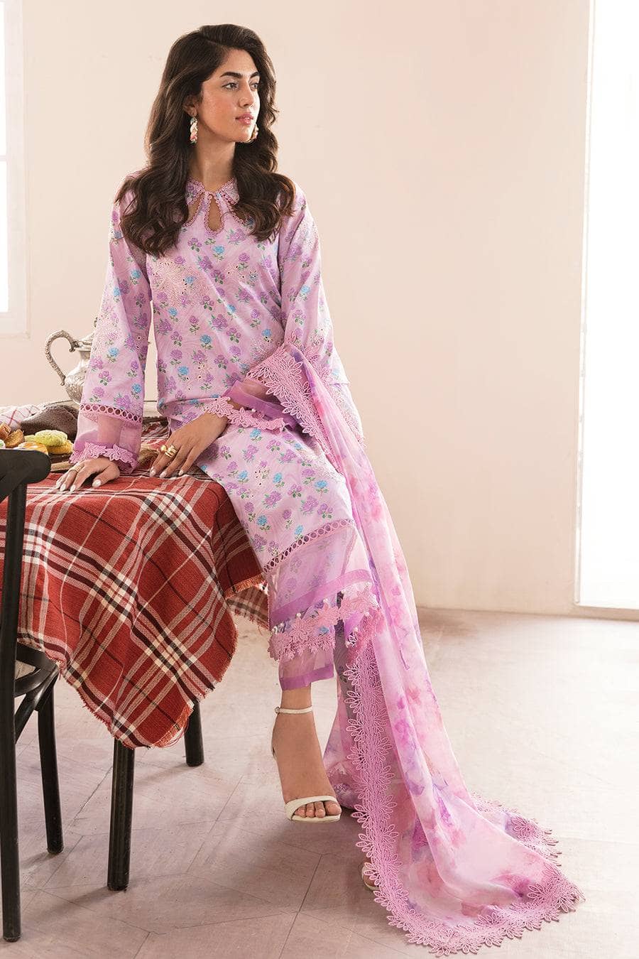 img_afrozeh_printkari_lawn_23_awwal_boutique