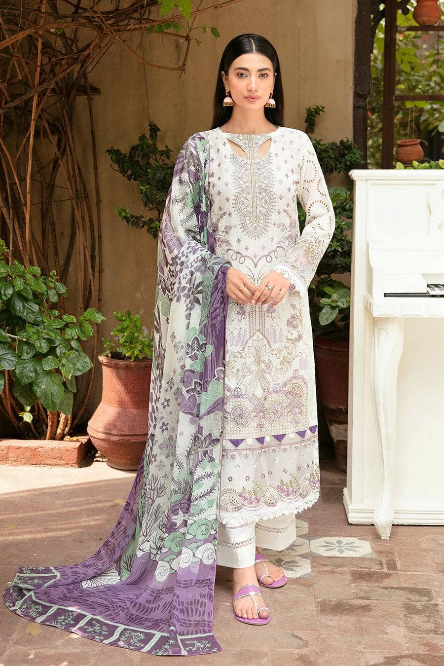 img_ramsha_mashaal_silk_dupatta_lawn_awwal_boutique