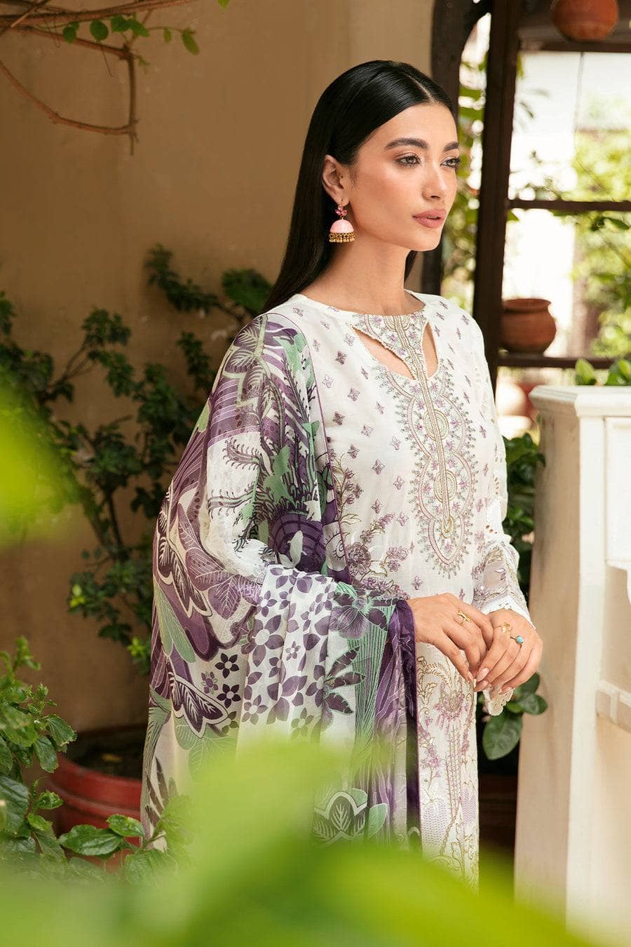 img_ramsha_mashaal_silk_dupatta_lawn_awwal_boutique