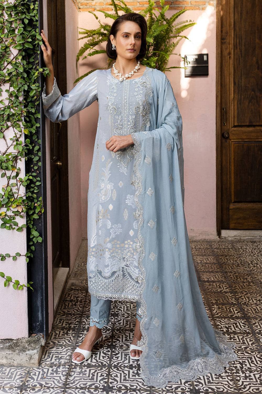 img_nureh_summer_jacquard_exclusive_lawn_awwal_boutique