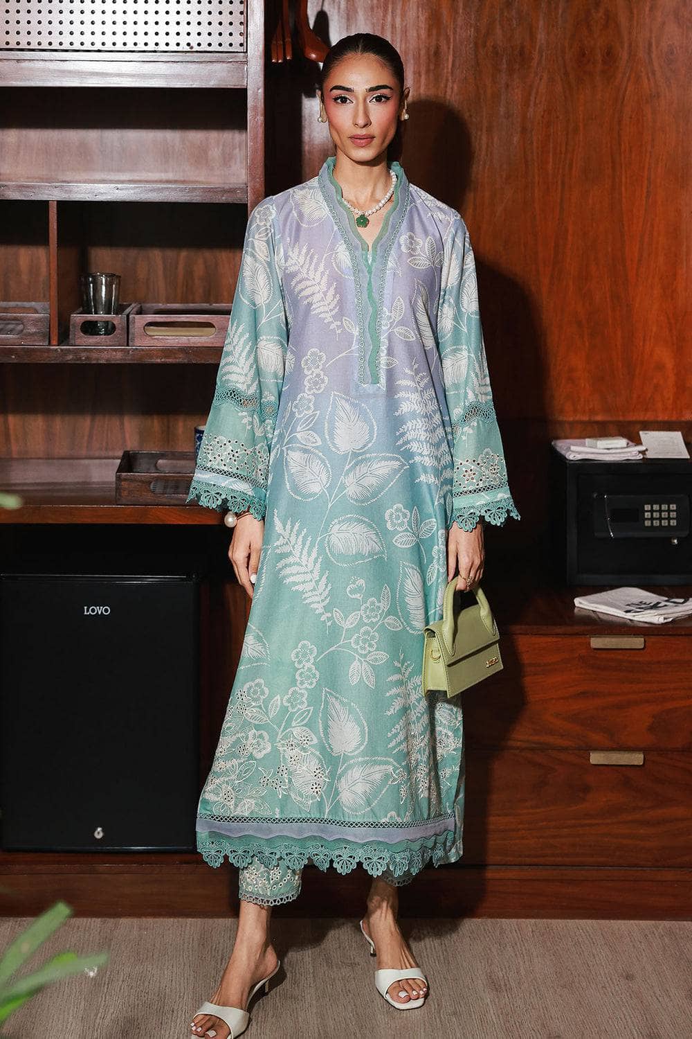 img_nureh_ballerina_awwa_boutique