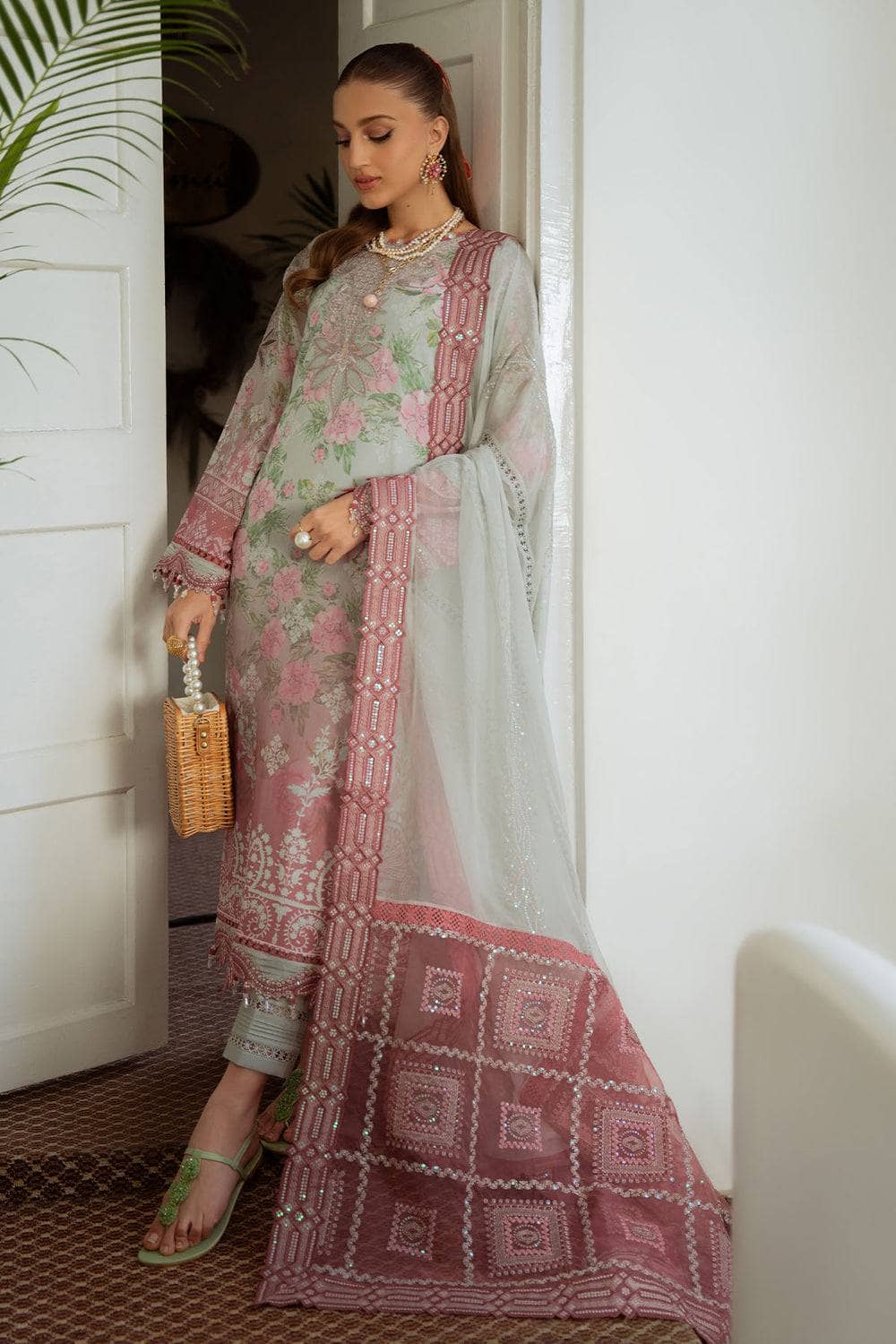 img_nureh_maya_swiss_lawn_awwal_boutiue