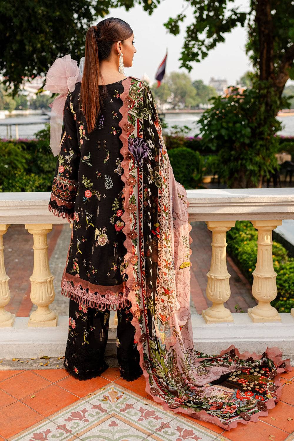 img_jade_flora_lawn_24_awwal_boutique