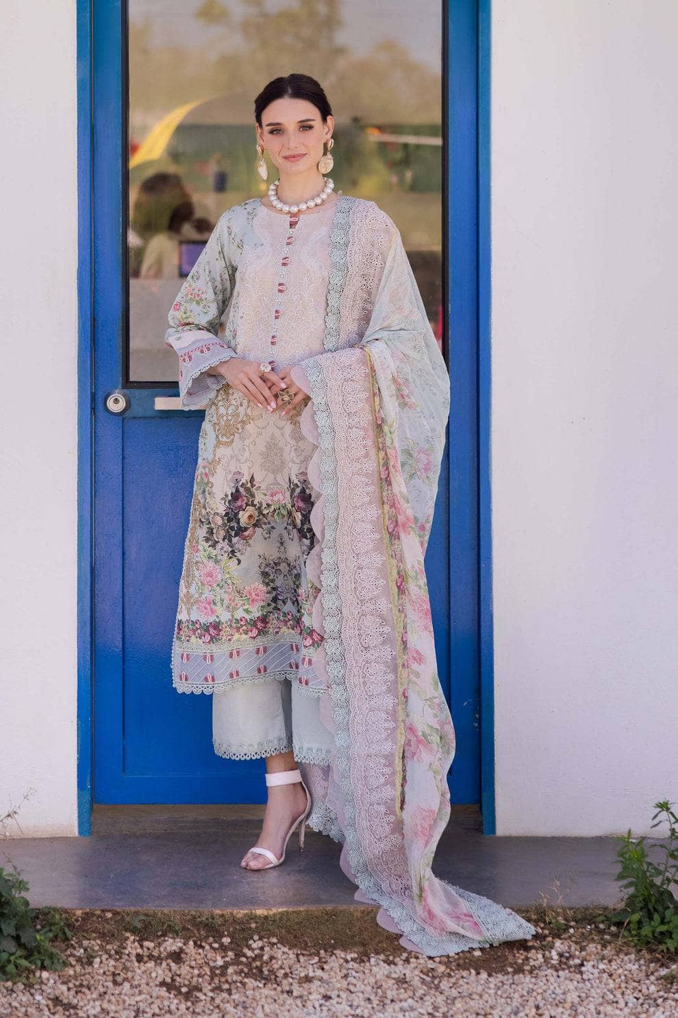 img_jade_needle_wonder_awwal_boutique