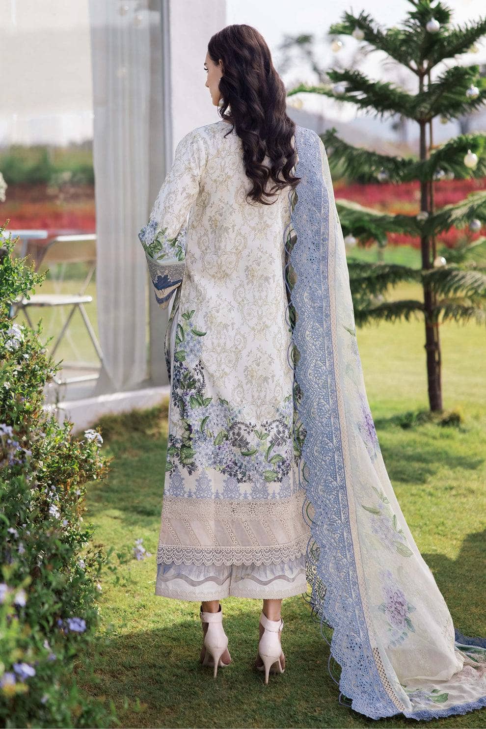 img_jade_needle_wonder_awwal_boutique