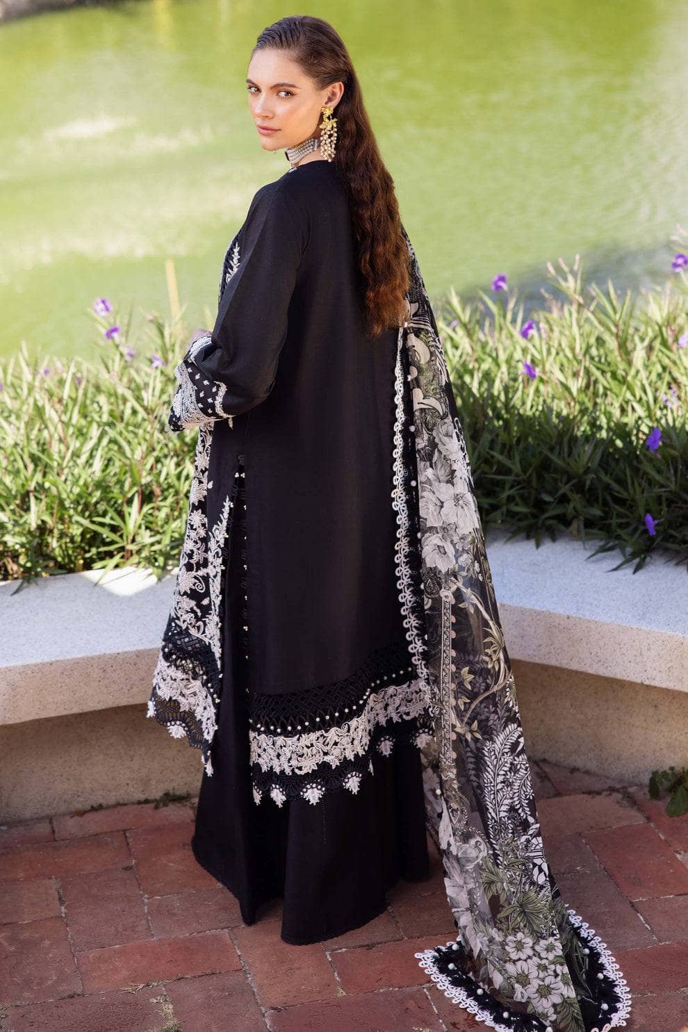 Jade Le Premier Lawn 25/Black