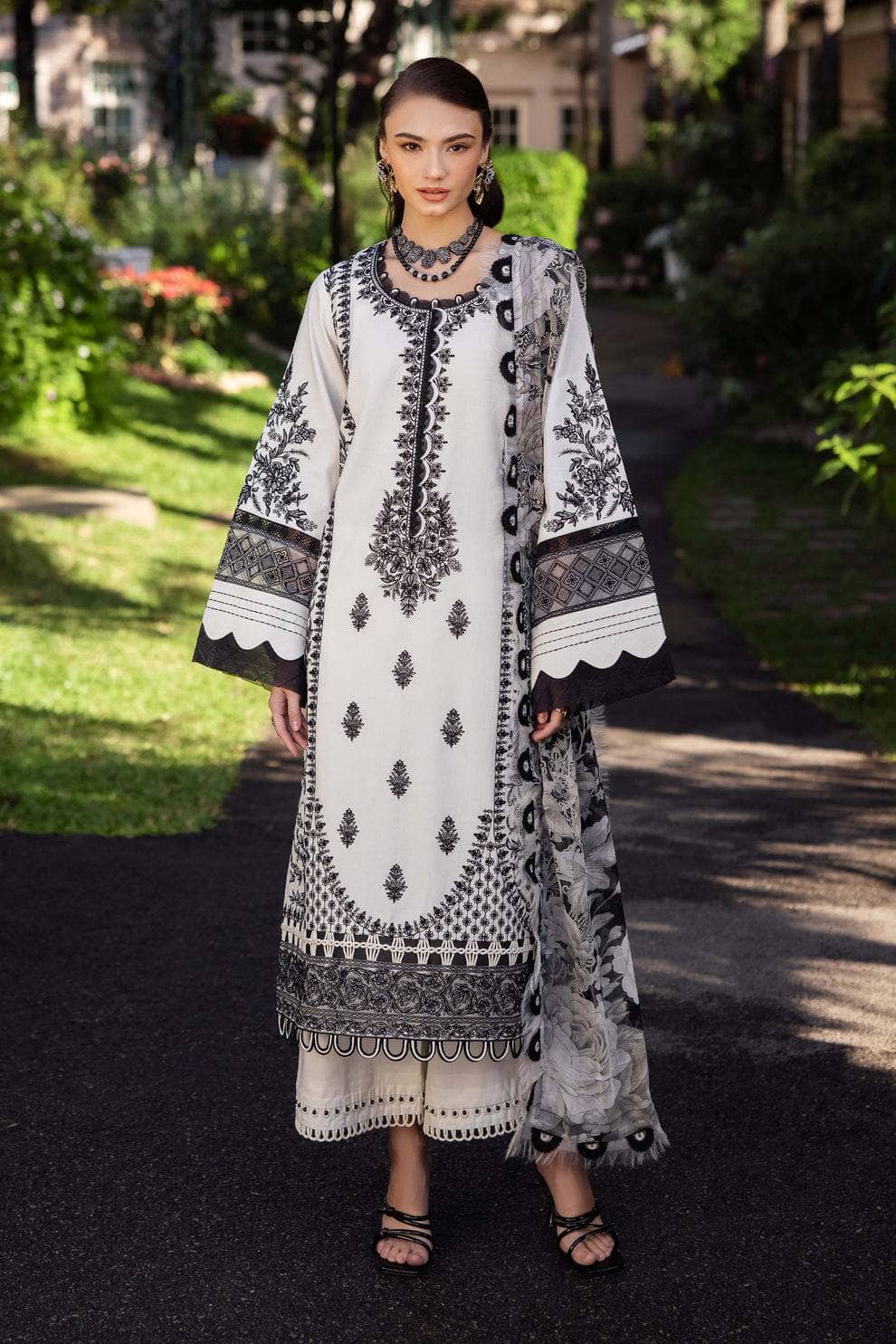 img_jade_le_premier_awwal_boutique