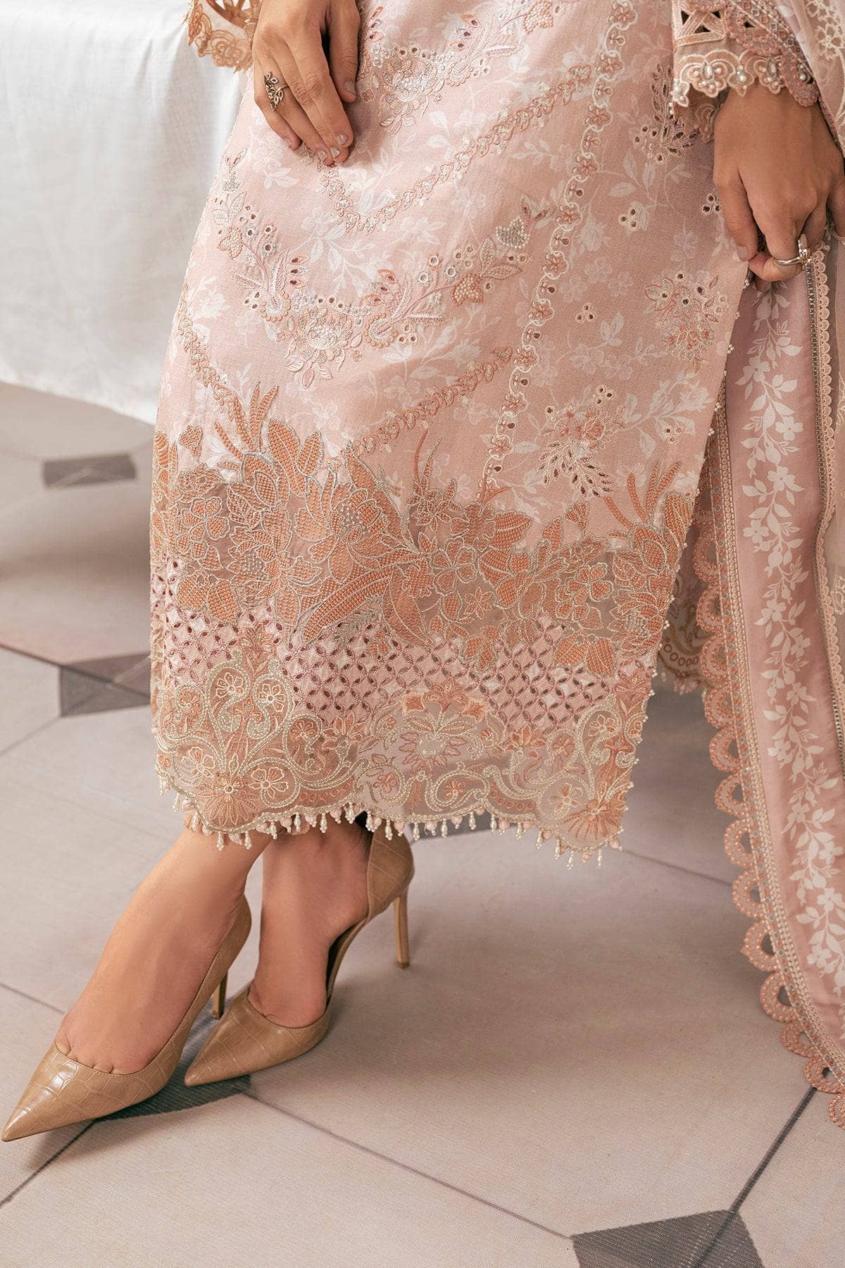 img_baroque_swiss_voil_awwal_boutique