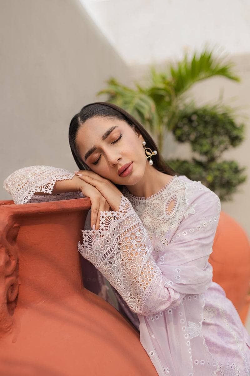 img_qalamkar_q_line_24_awwal_boutique