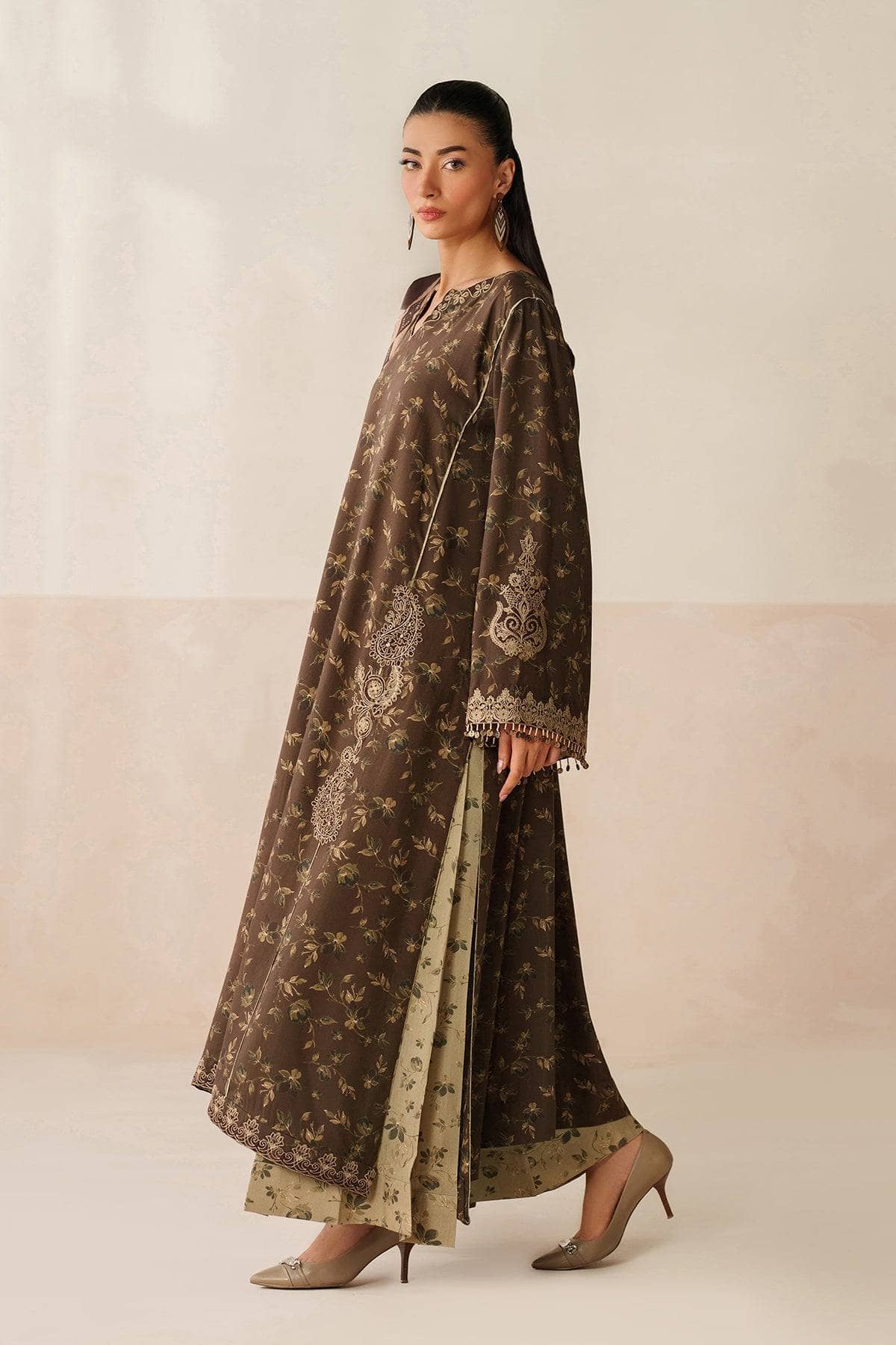 Baroque Exclusive Winter Fall Collection/EMBROIDERED VISCOSE SILK UF-4281