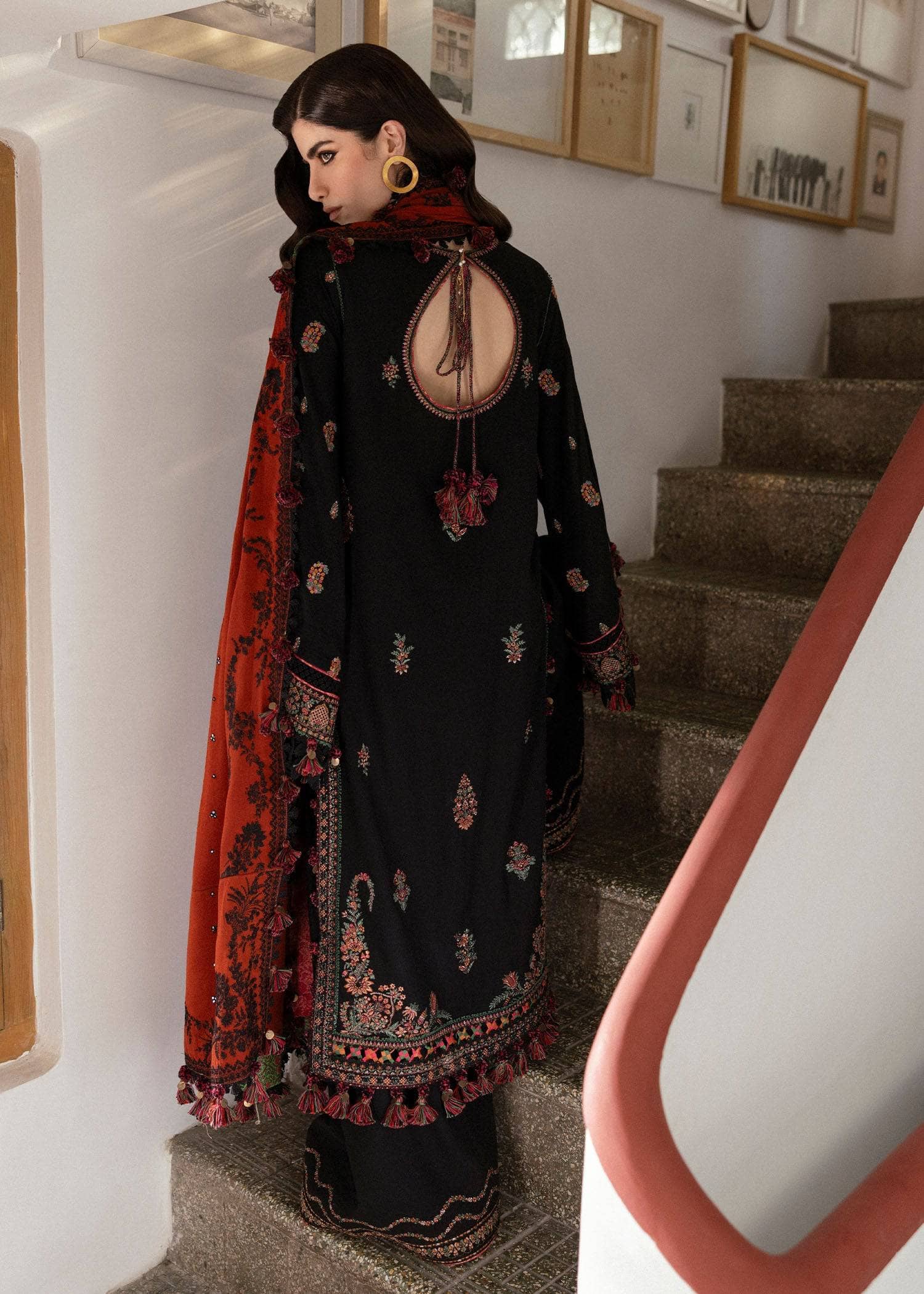 img_hussain_rehar_karandi_awwal_boutique