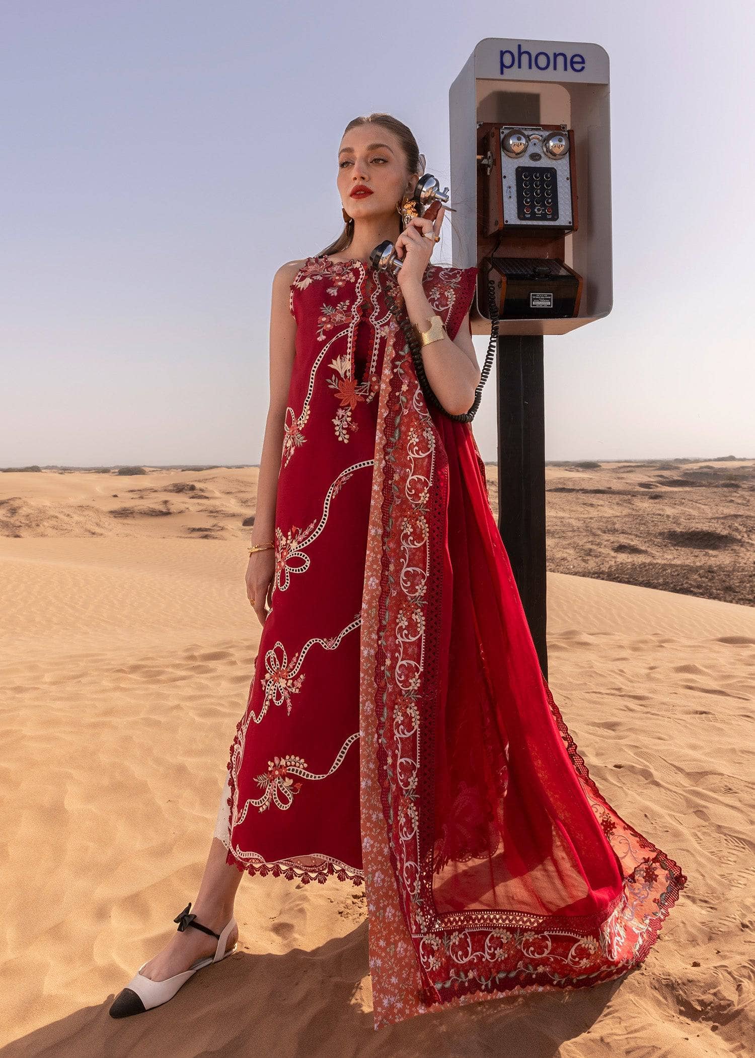 img_crimson_lawn_awwal_boutique