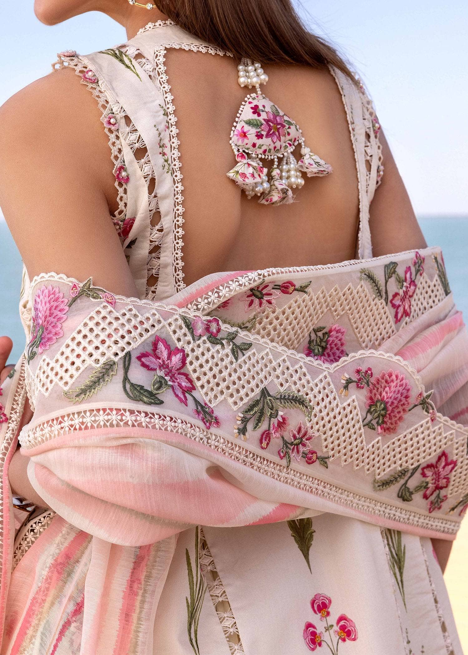 img_crimson_lawn_awwal_boutique