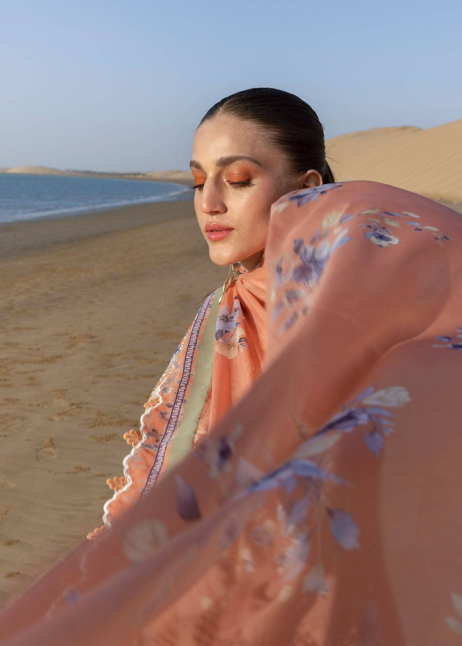 img_crimson_lawn_awwal_boutique