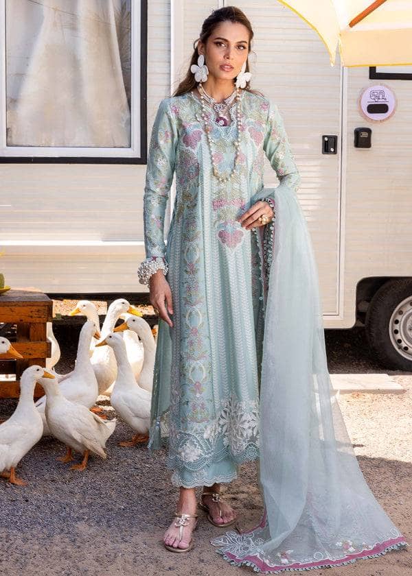 img_saira_shakira_lawn_awwal_boutique