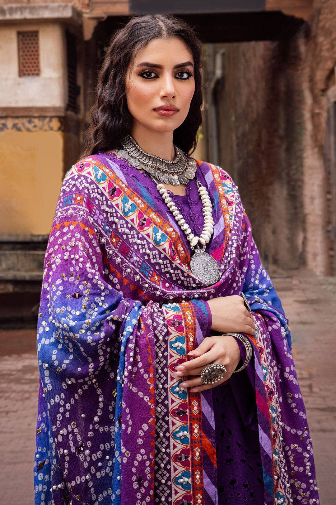 img_nureh_bazaar_chikankari_khaddar_awwal_boutique