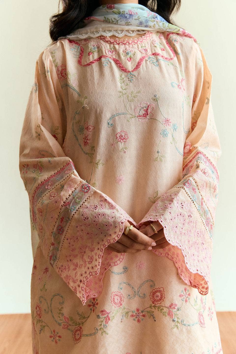 img_coco_by_zara_shahjahan_awwal_boutique