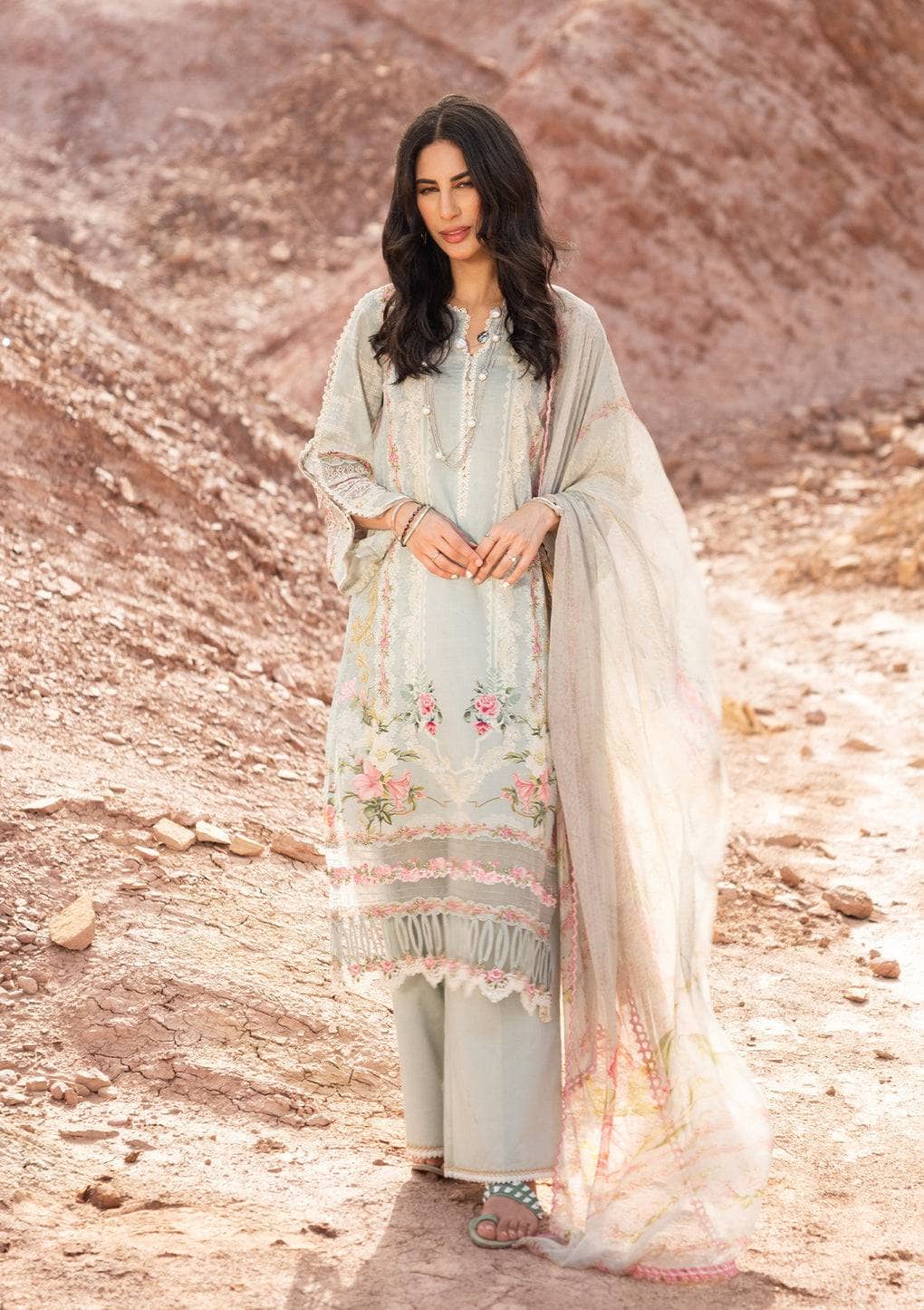 img_elaf_signature_lawn_23_awwal_boutique