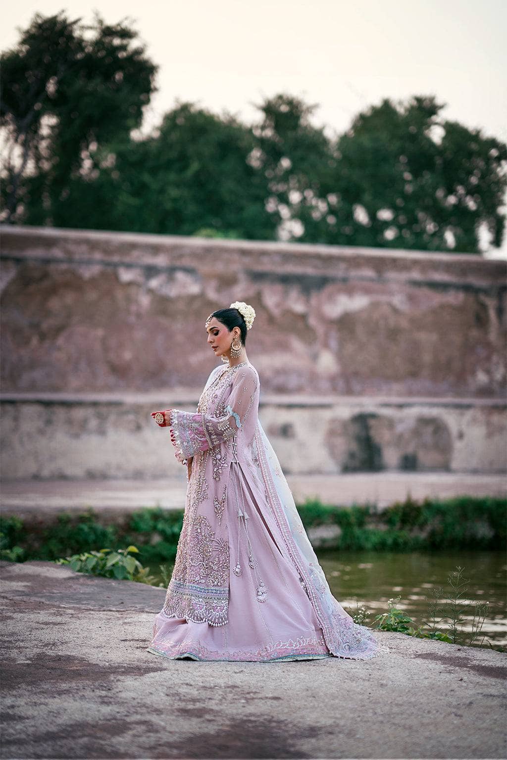 img_ajr_couture_awwal_boutique