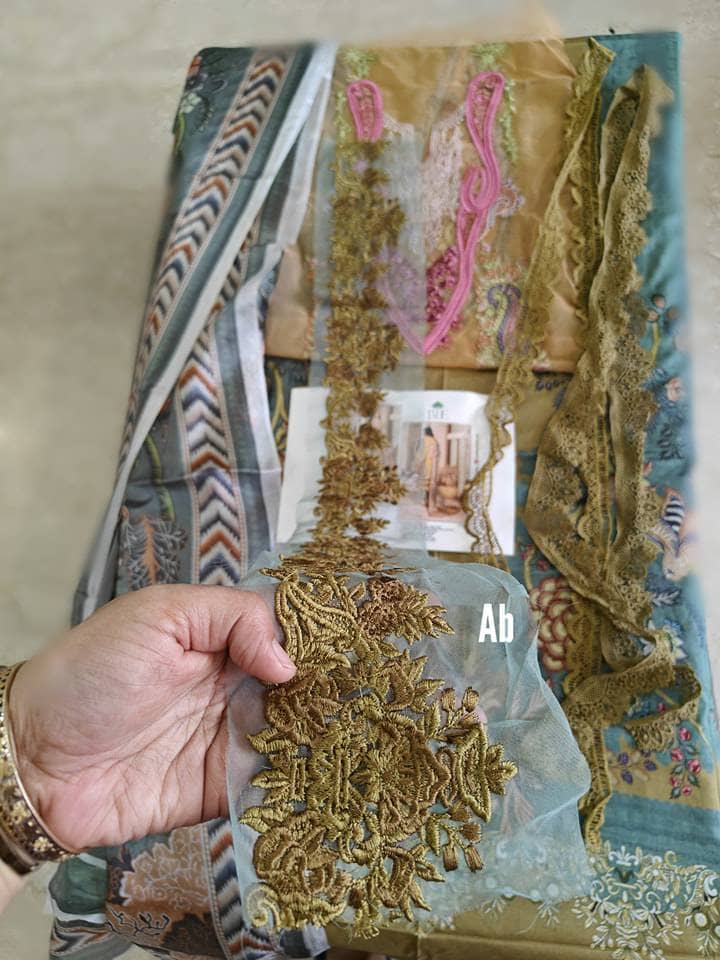 img_jade_florence_lawn_23_awwal_boutique