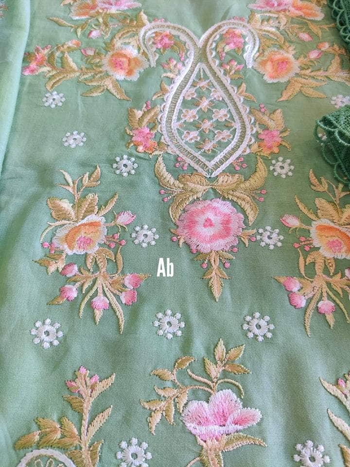 Open Pic/Sobia Nazir Lawn/10 A