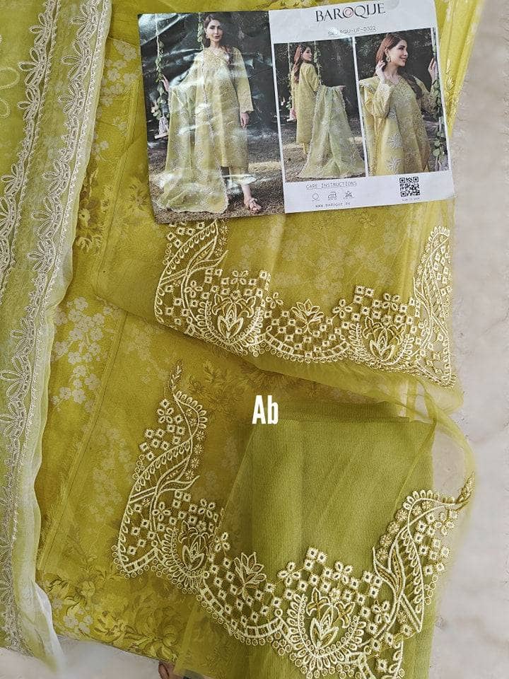 img_baroque_exclusives_lawn_awwal_boutique