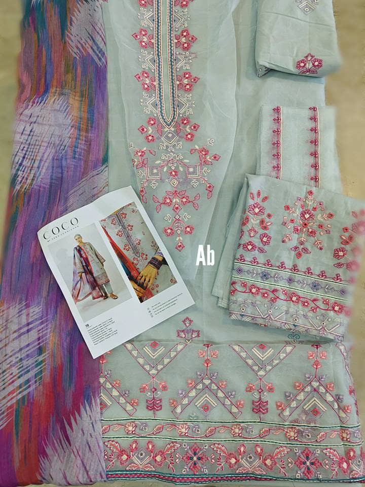 img_coco_by_zara_shahjahan_lawn_23_awwal_boutique