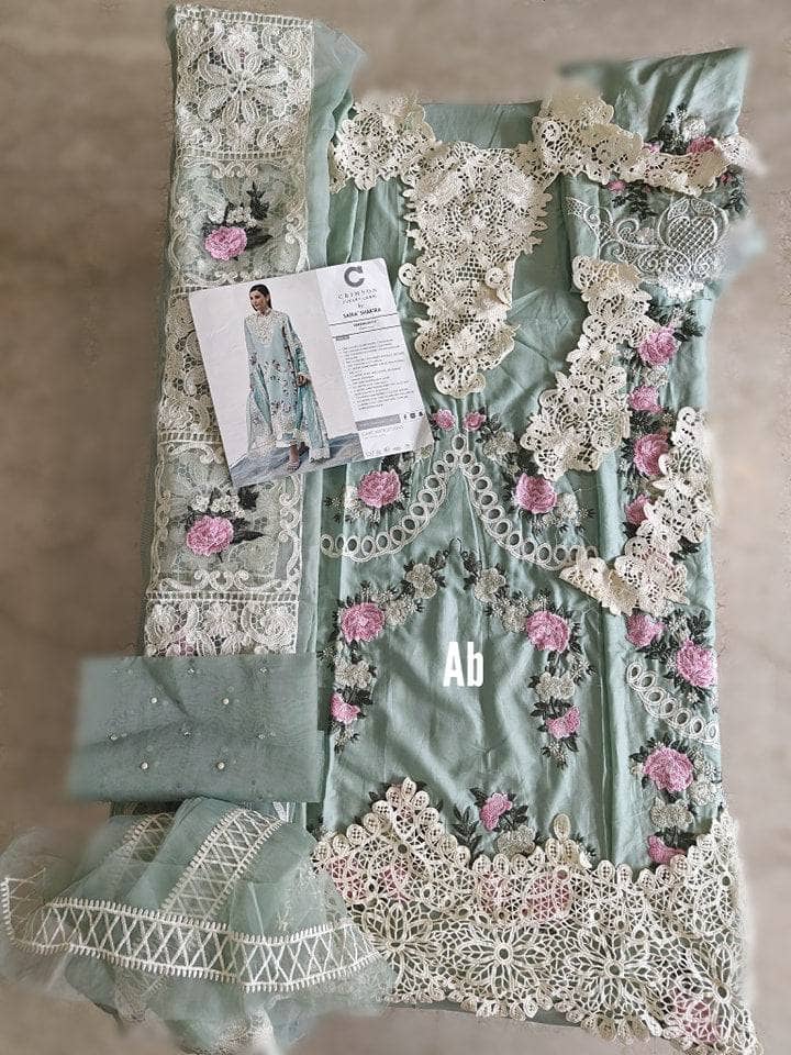 img_open_pic_crimson_law_23_awwal_boutique