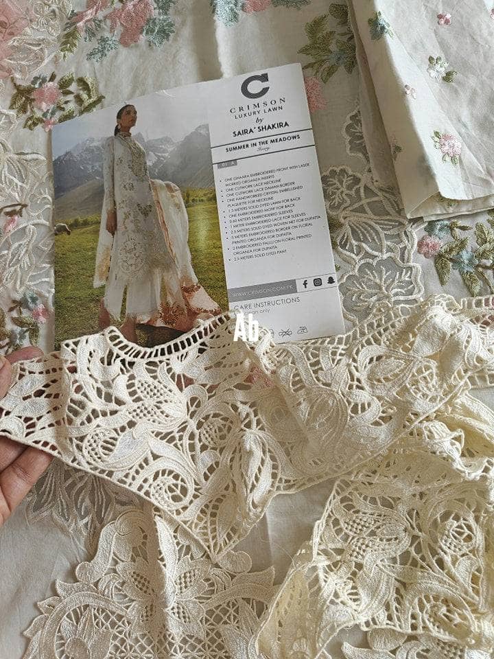 img_open_pic_crimson_lawn_23_awwal_boutique