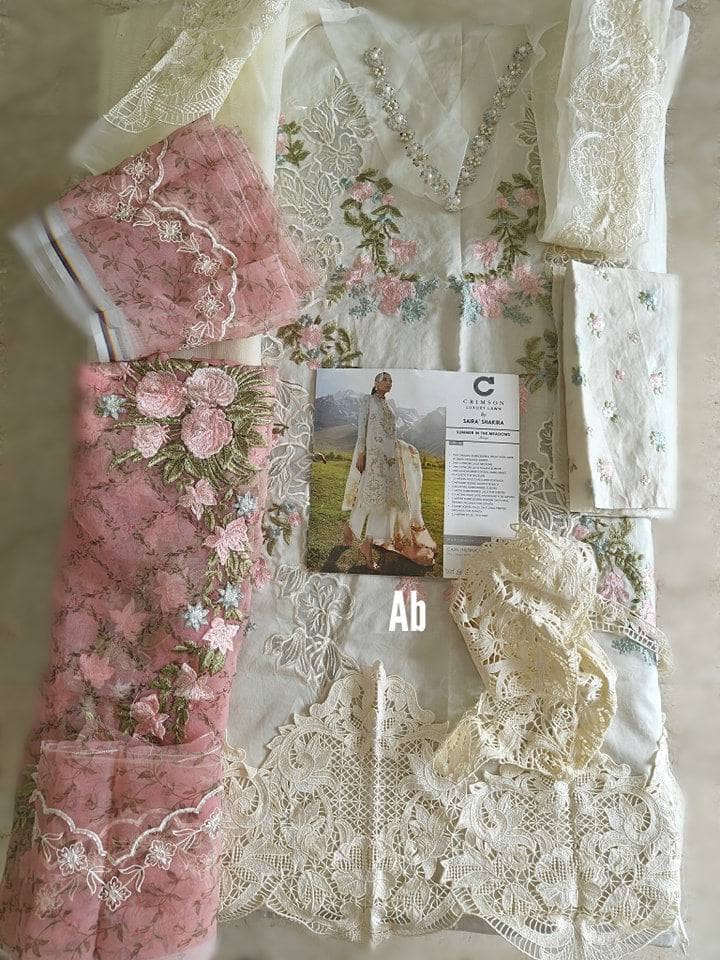 img_open_pic_crimson_lawn_23_awwal_boutique