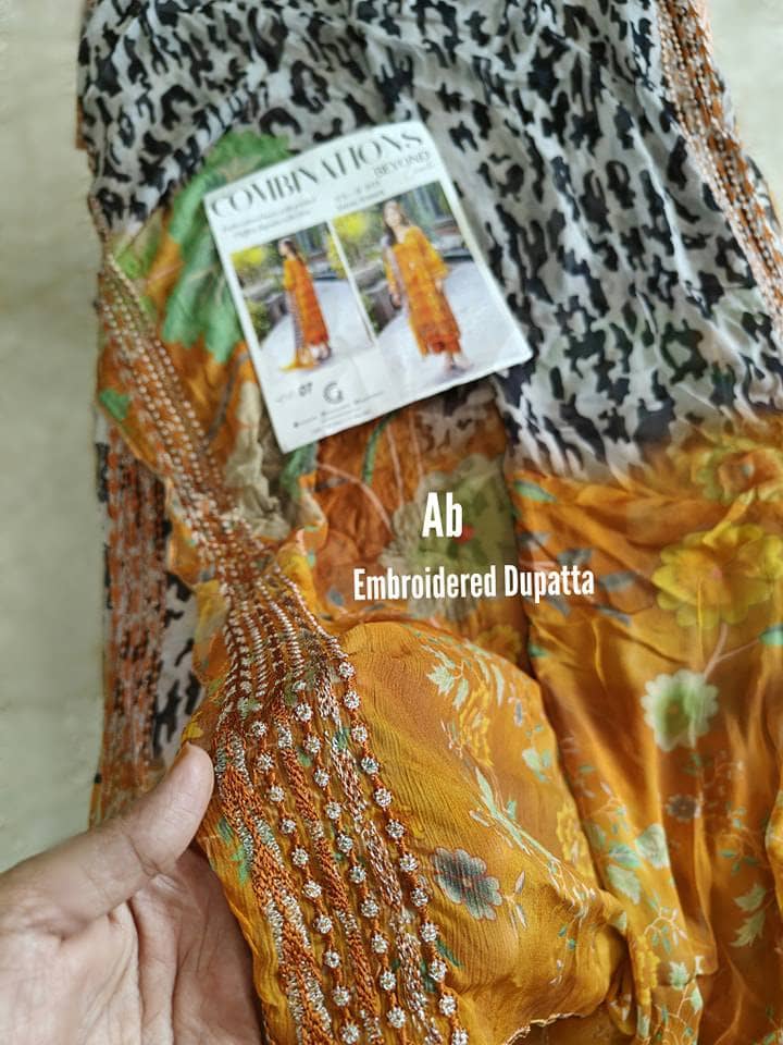 img_charizma_combination_lawn_awwal_boutique